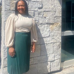 Meet your Posher, Lekeya